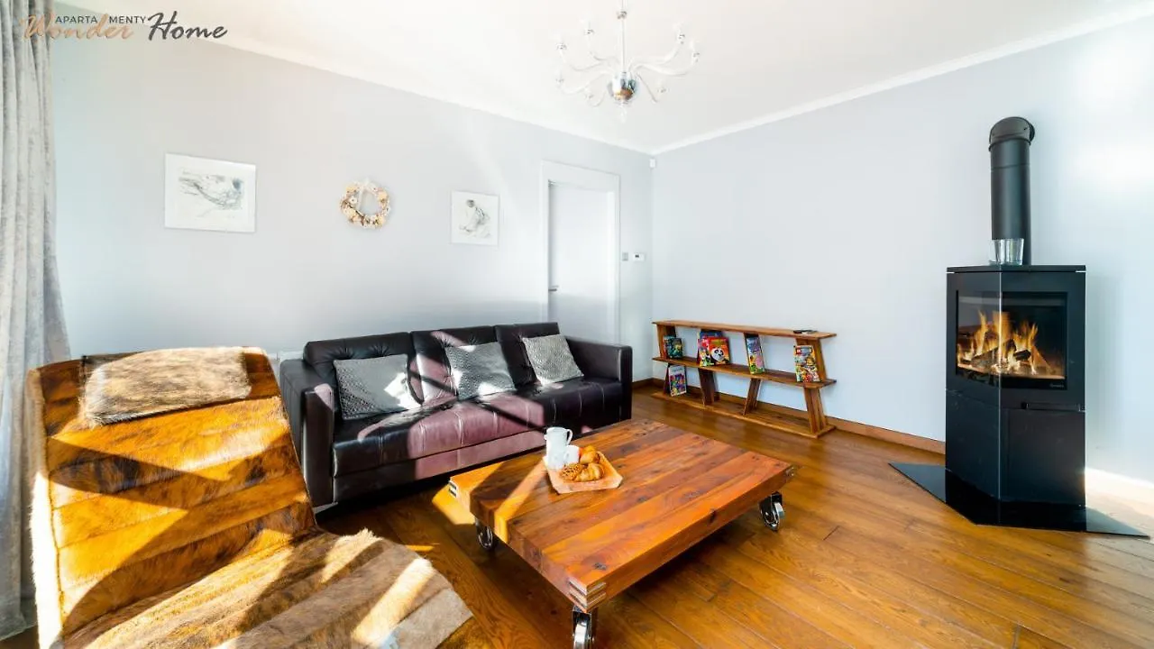 Wonder Home - Komuny Paryskiej - Domki górskie z kominkami Karpacz Apartament