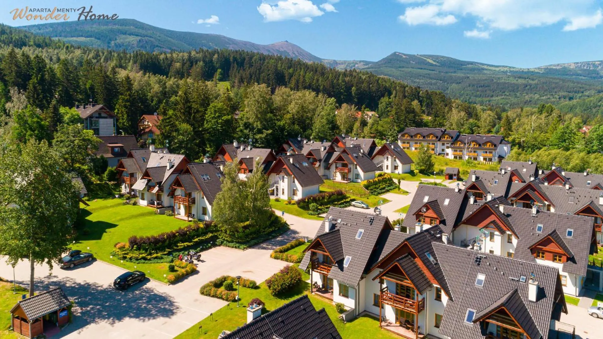 Wonder Home - Komuny Paryskiej - Domki górskie z kominkami Karpacz
